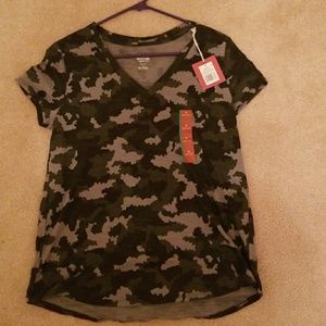 Mossimo women's camo shirt